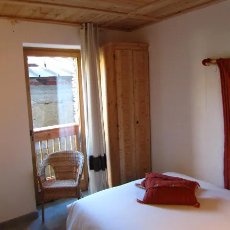 Casalpaca Con Sauna A Bed & Breakfast Prali