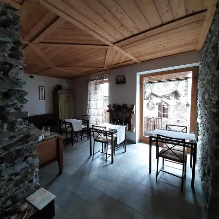 Casalpaca Con Sauna A Bed & Breakfast