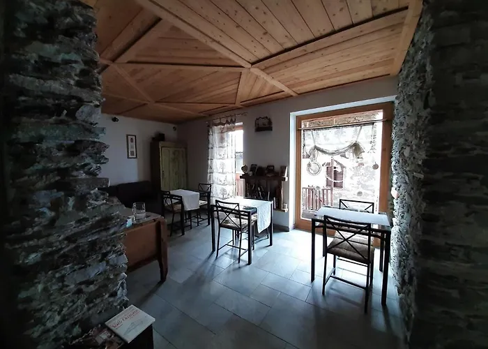 Casalpaca Con Sauna A Bed and breakfast